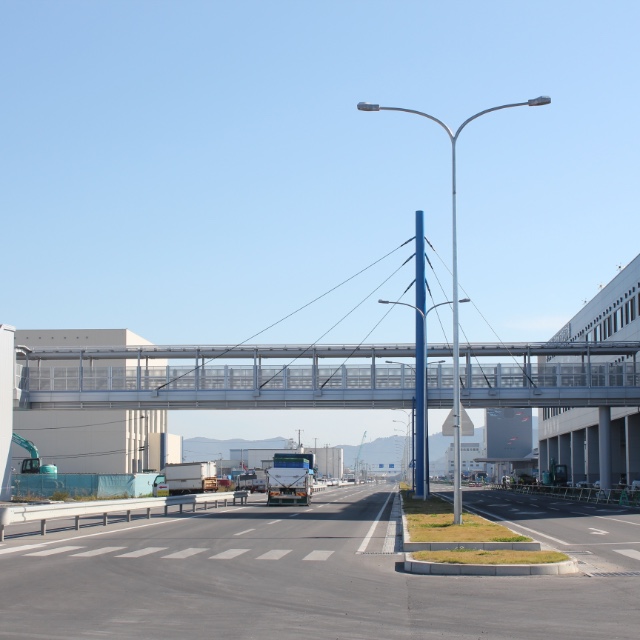 石巻魚市場歩道橋